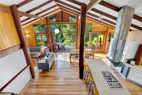 Pole home in paradise @ Kuranda