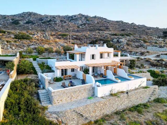 Villa Mousa 6 Bedroom Villa gallery image 3