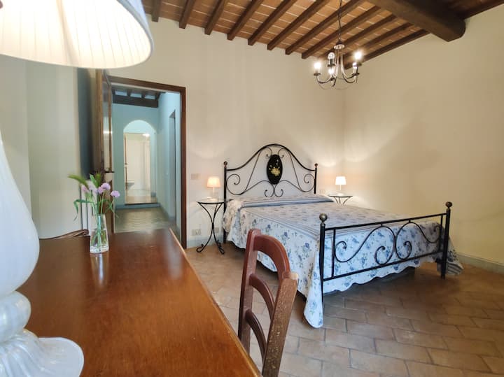 საძინებელი 4