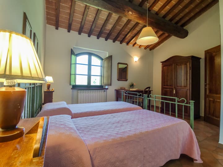 საძინებელი 3