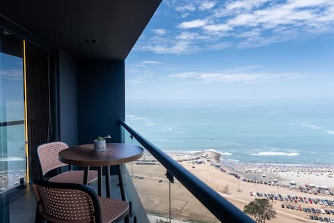 Luxury loft facing the sea of Barranco