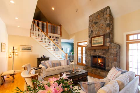 Gorgeous Home w/fantastic views -10 mins to Camden