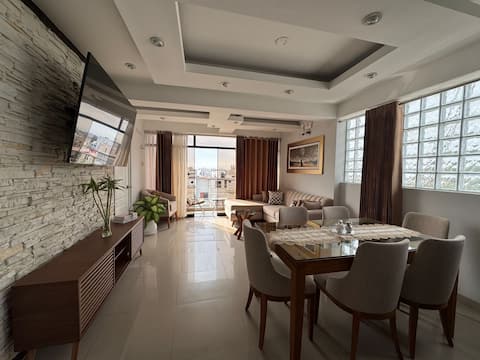 Elegant apartment | Smart Lock | 5 minutes from the airport