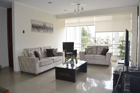 Cozy and comfortable apartment across from the park