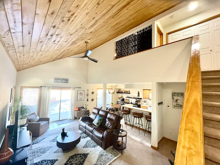 New Ac Stunning Mt. Views, Great Amenities & Comfy - Pagosa Springs, CO