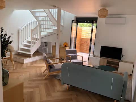 Propriété Airbnb réussie: 68 m² duplex, fully equipped, air conditioning à Le Creusot