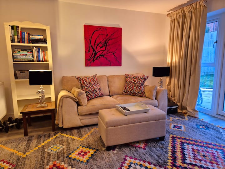 Modern Beautifully Appointed - Cranbrook