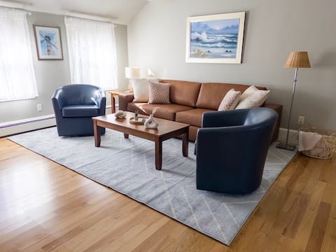 Top performing Airbnb: Cozy Space w/ AC & Office, Walk to Beach/ Downtown in Plymouth