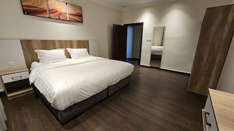 Luxury 2-bedroom apartment by the sea A15