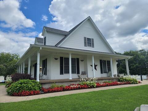 Close to Bourbon Trl/I65/KY Expo/Parks!