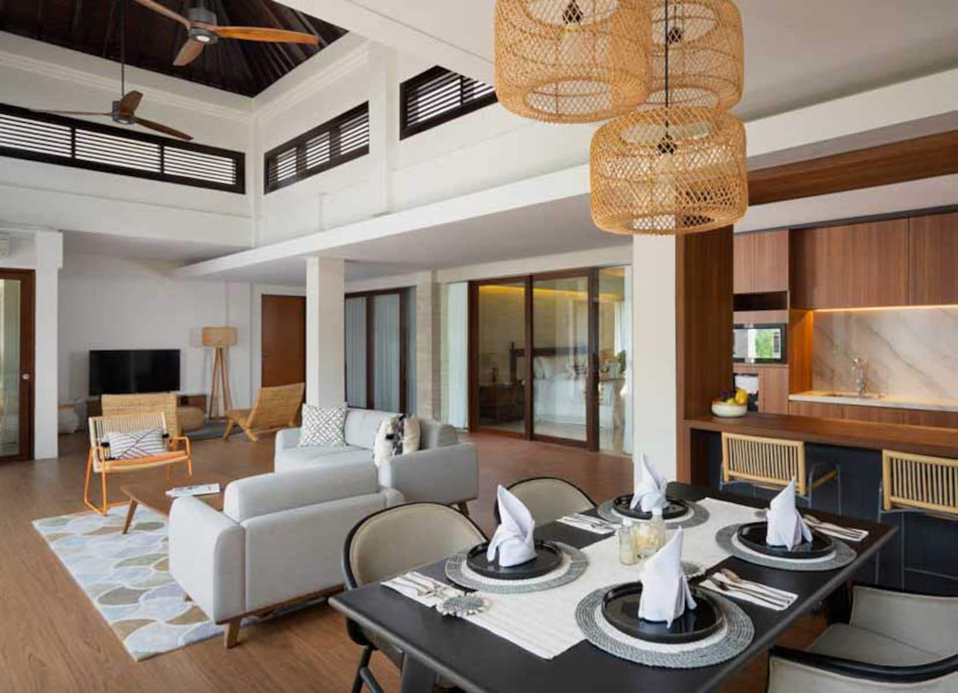 Charming Town Retreat 3 Bedroom Private Villa in Canggu 2