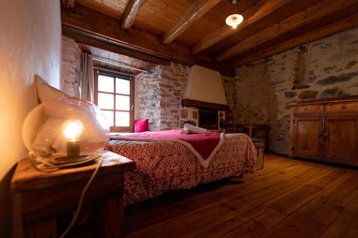 საძინებელი 4