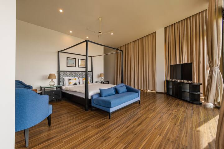 Bedroom 1 image 1