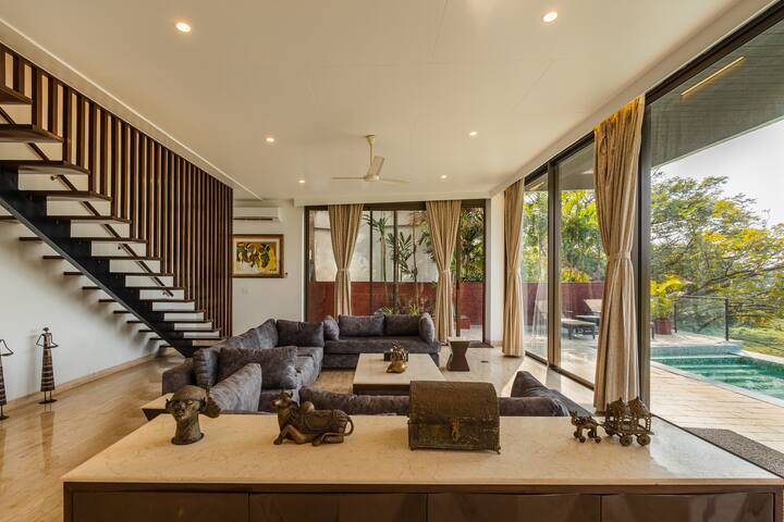 Living room image 3