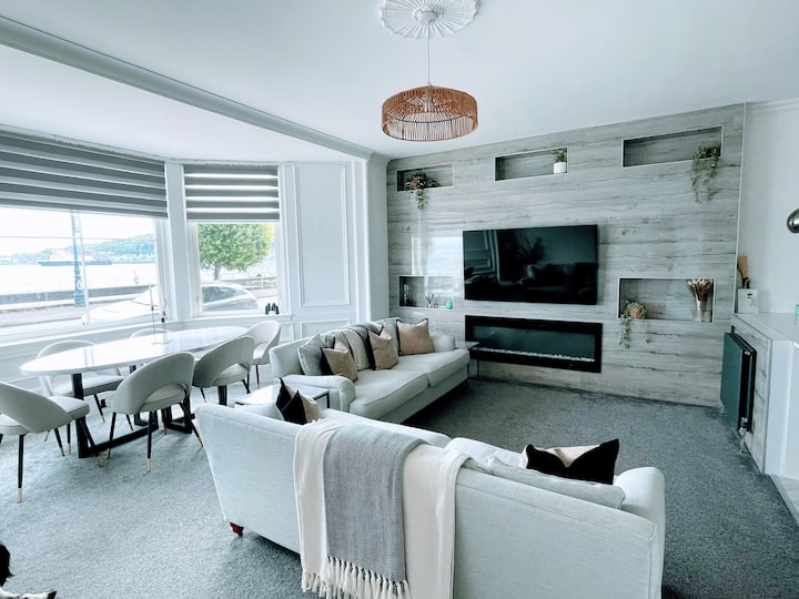 The Grand Bar Apartment Rothesay
(Ar03001f) - 로스시