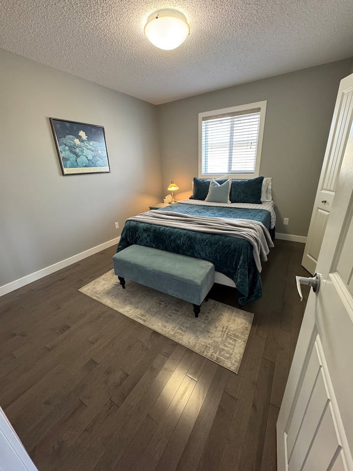 Spálňa 3 s manželskou posteľou.