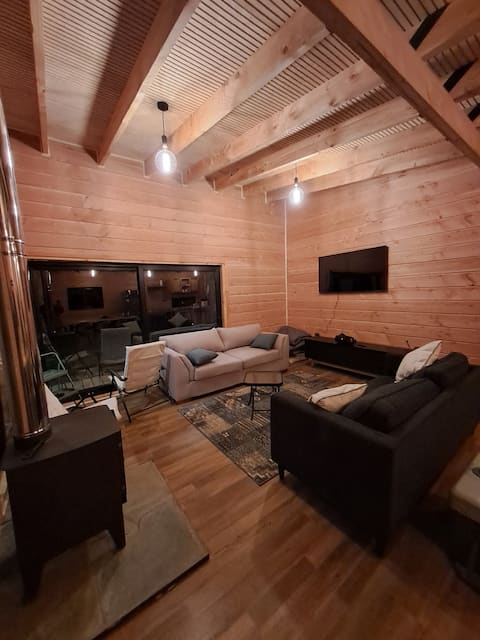 Successful Airbnb property: Wehuilli Puelo in Cochamó