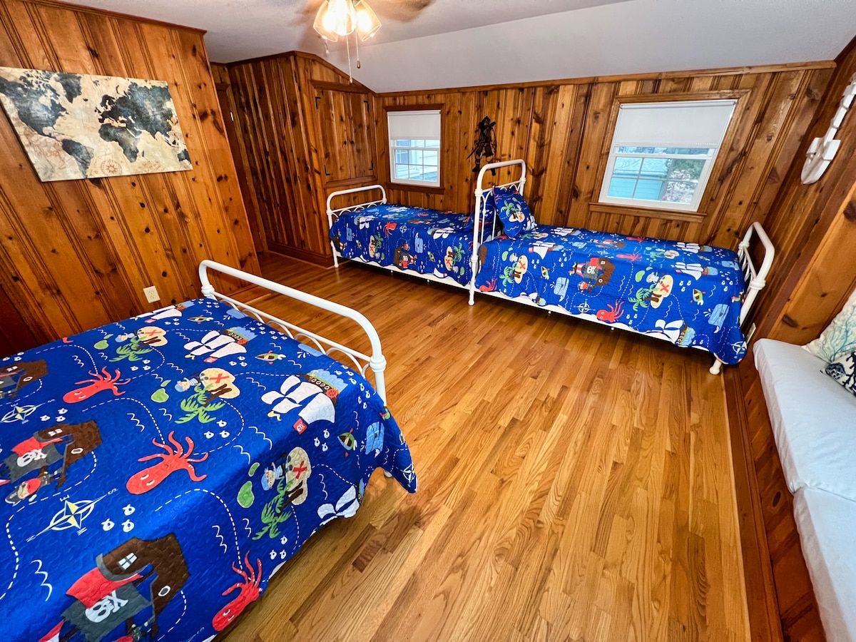 საძინებელი 4