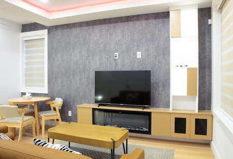 Popular Airbnb listing: Elegant & stylish modern residence in Killarney