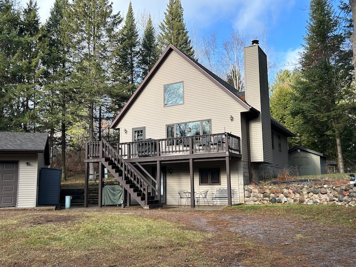 Walker's Four Season Chalet - Mountain, WI