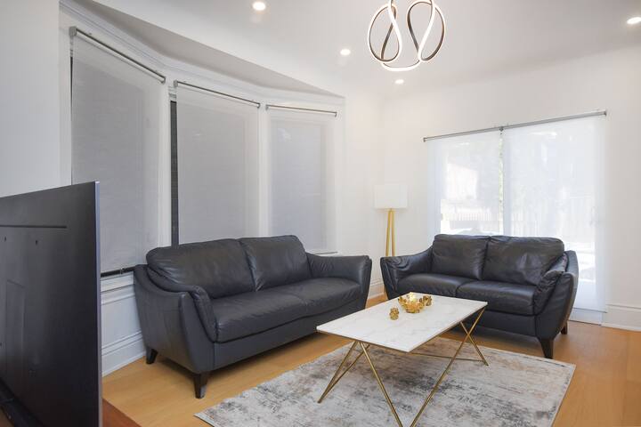 Updated Home in Prime Location gallery image 3