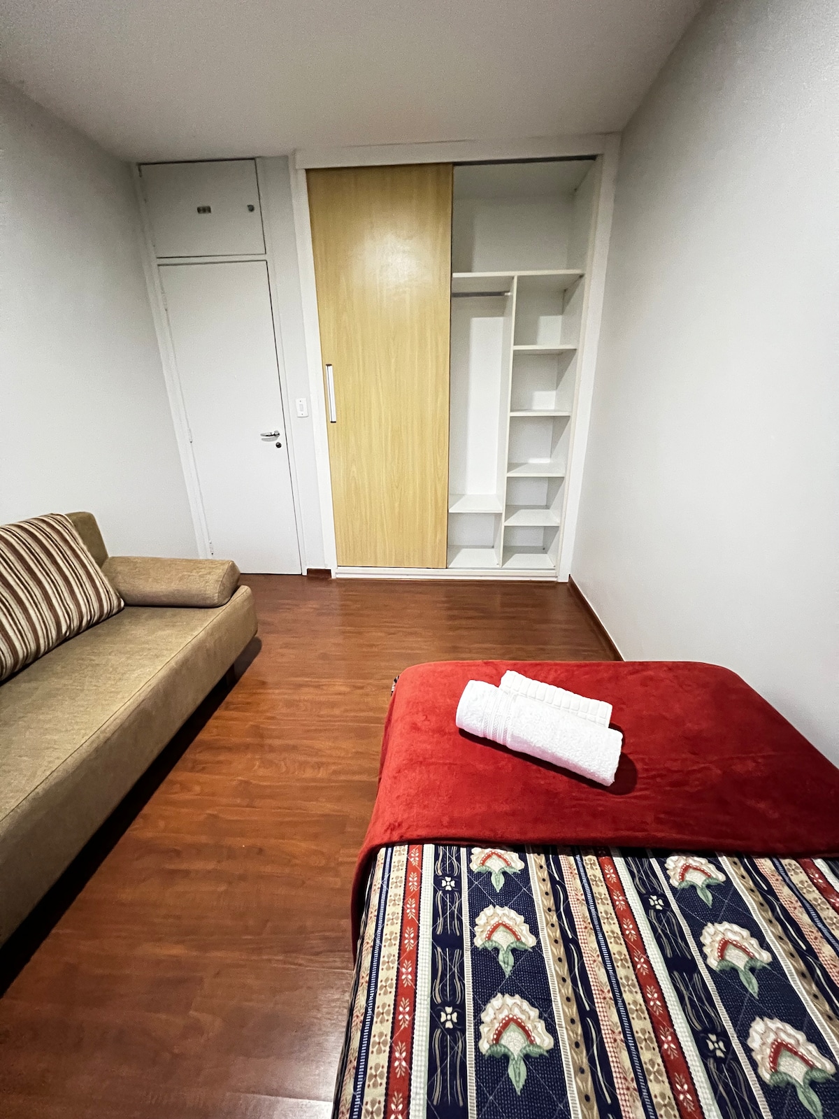 საძინებელი 2