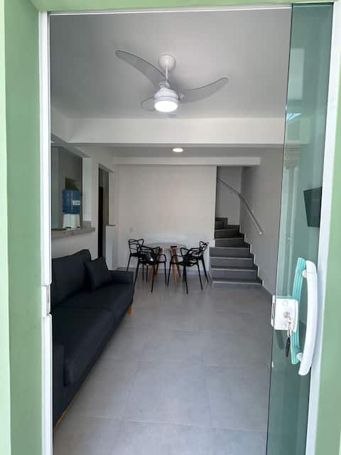 Top Airbnb: House 02 Duplex with Gourmet Area - Peró - Cabo Frio em Cabo Frio