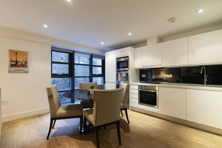 Covent Garden – Stunning two bed gallery image 4