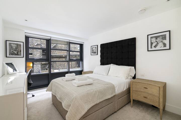 Covent Garden – Stunning two bed gallery image 2