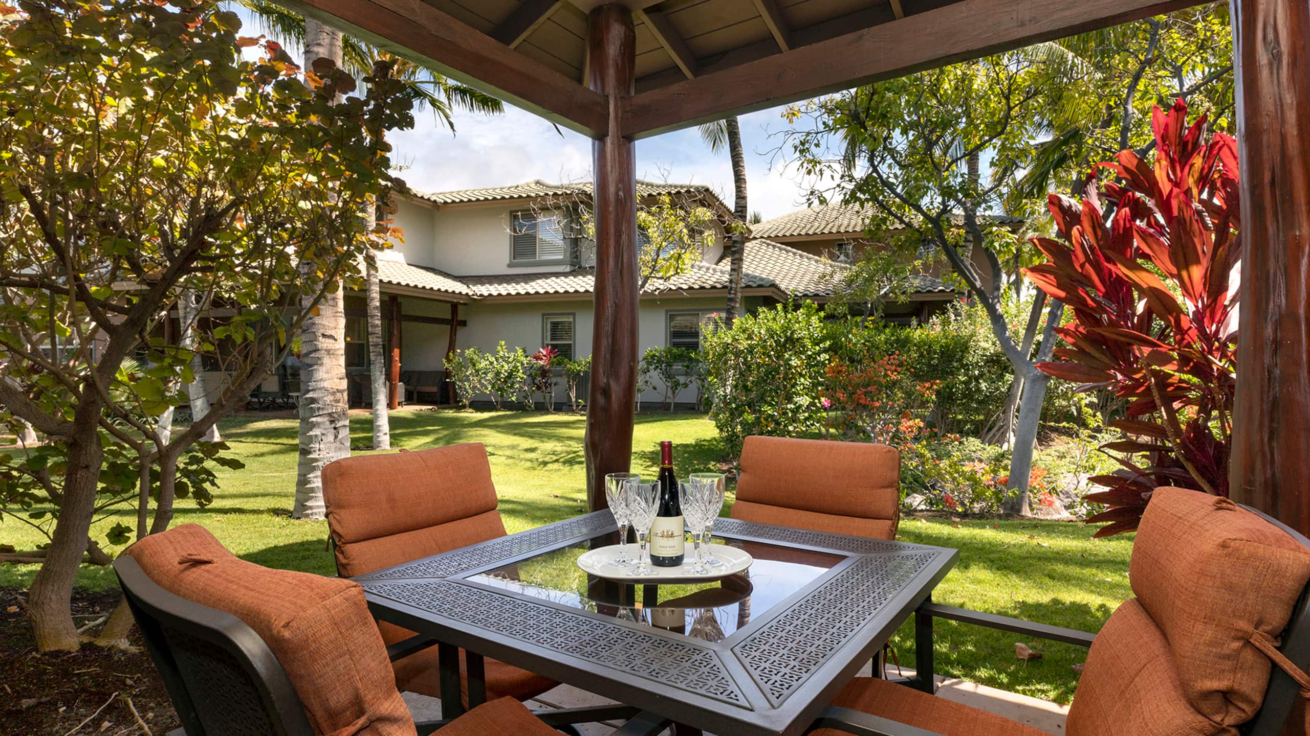 Townhouse in Waimea · ★4.98 · 3 bedrooms · 3 beds · 2.5 baths - Image 1