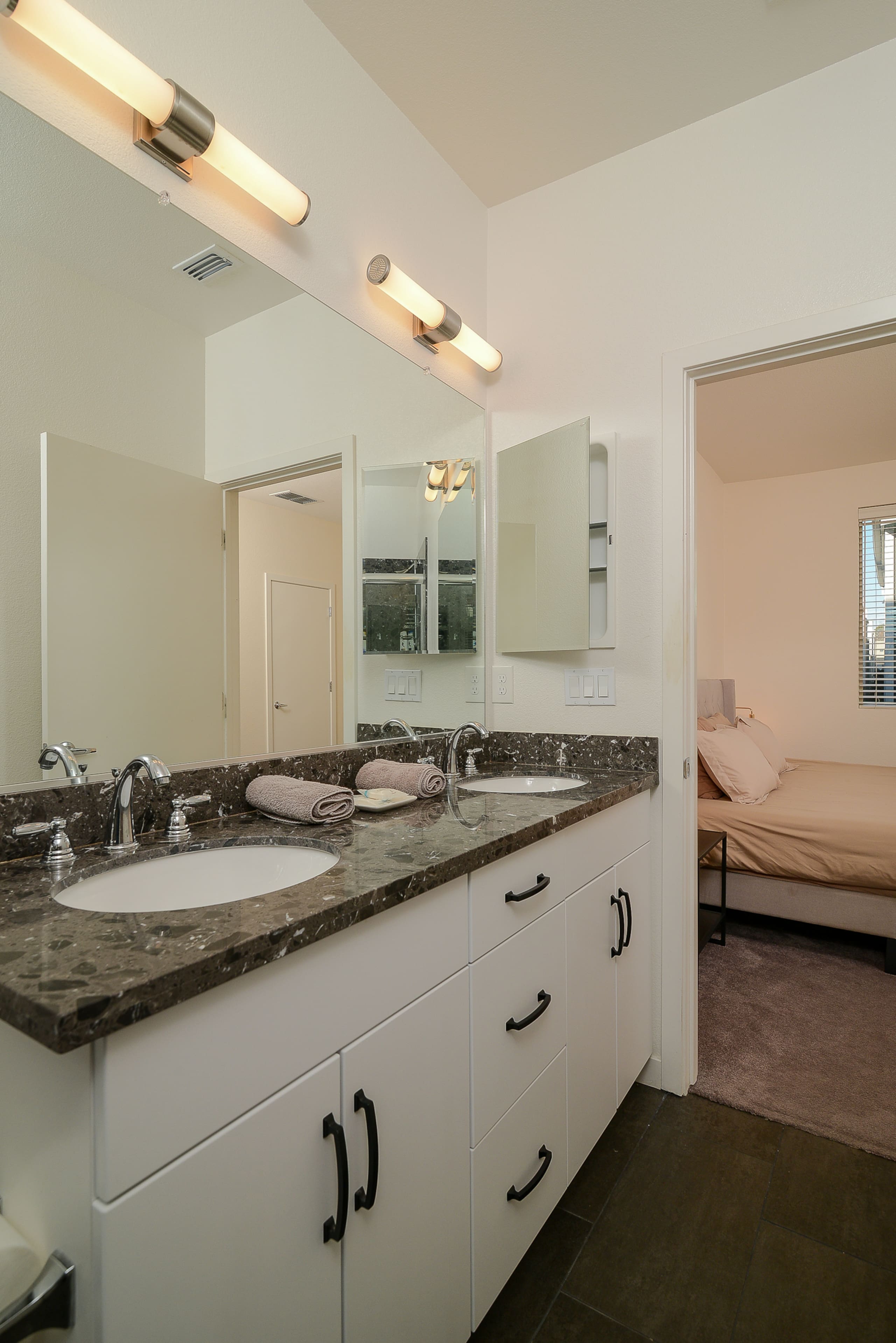 NEW Downtown Sac Home, Quiet & Central - Photo 16