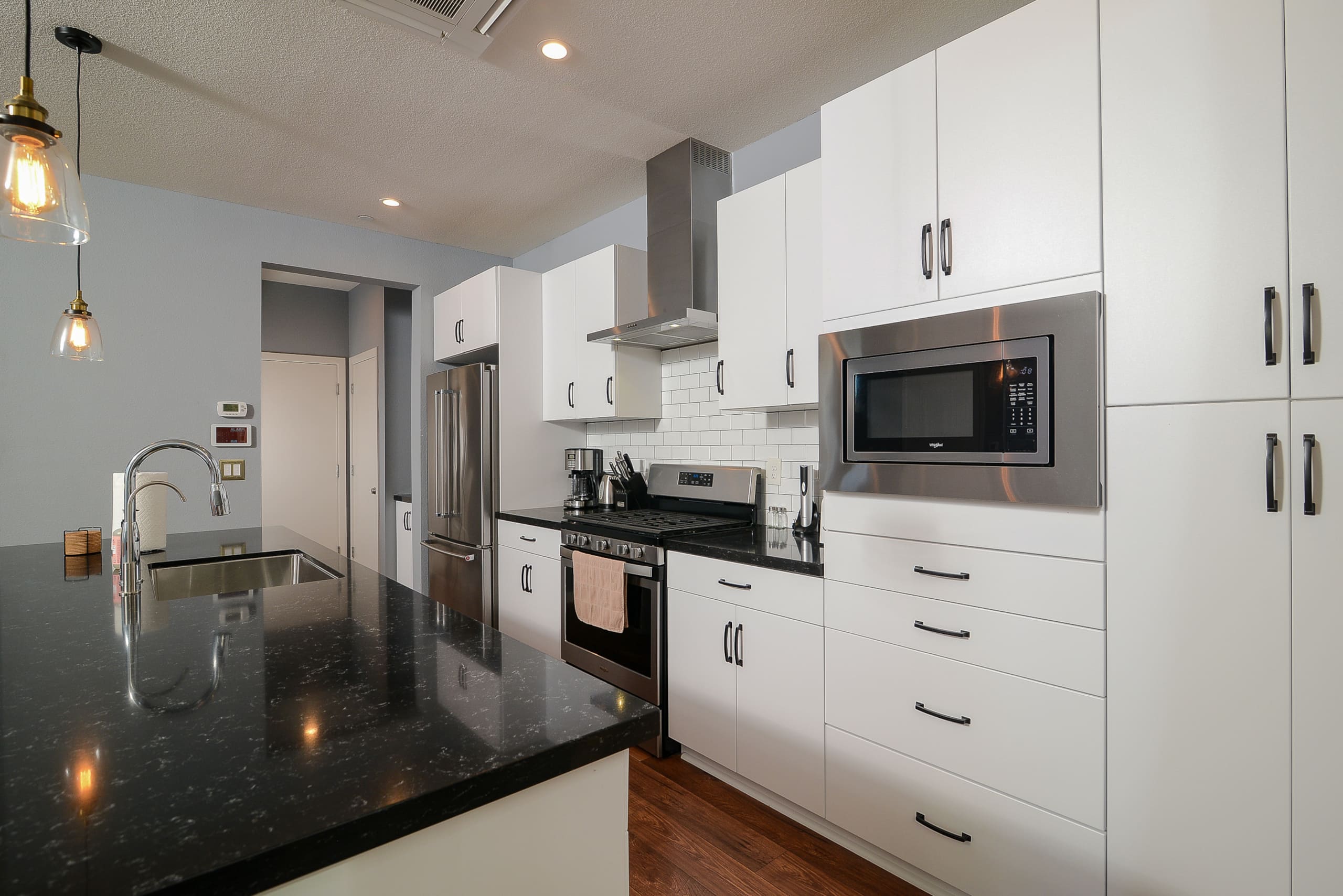 NEW Downtown Sac Home, Quiet & Central - Photo 7