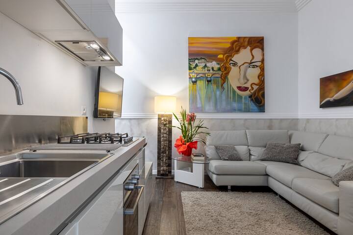 Ludovisi Splendor Apartment Central new gallery image 3