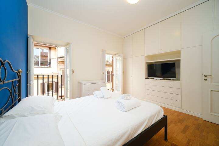 Juan&Elisa Trevi by BuddyRent gallery image 5