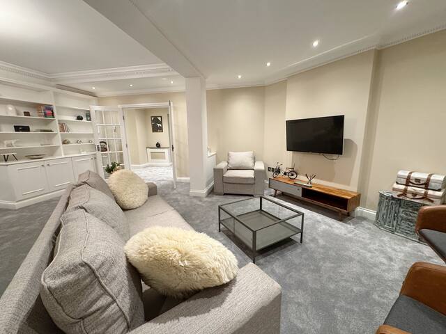 Luxury Central London Penthouse Near Hyde Park