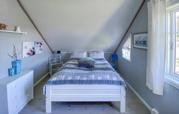 Dhoma e gjumit 2 është në katin e 2-të/në loft