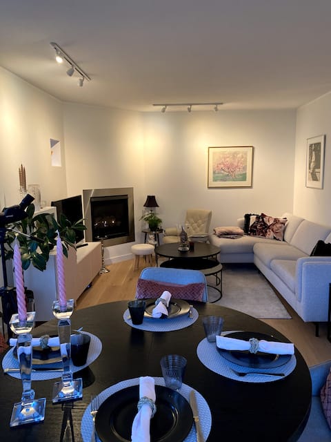 Top performing Airbnb: Beautiful apartment with a view in Laksevåg
