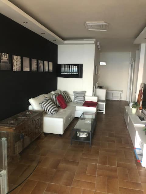 Anuncio de Airbnb popular: Paradise on Heights en Cambrils