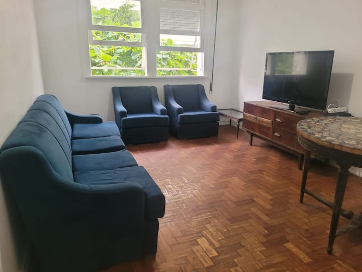 Apartamento Copacabana Posto 6
Quadra Da Praia - Ipanema