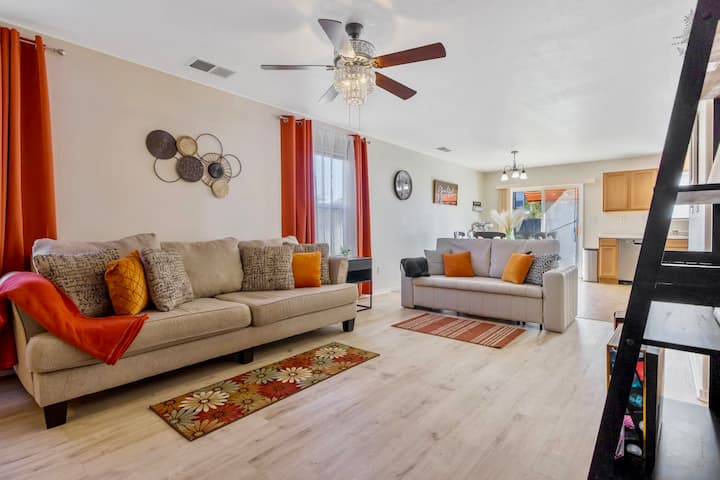 Pet-friendly, 3bd House Fire Pit - 維塞利亞