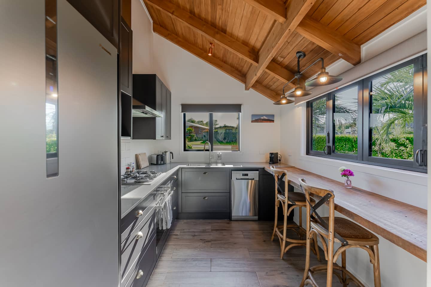Light And Airy In Oakura 4