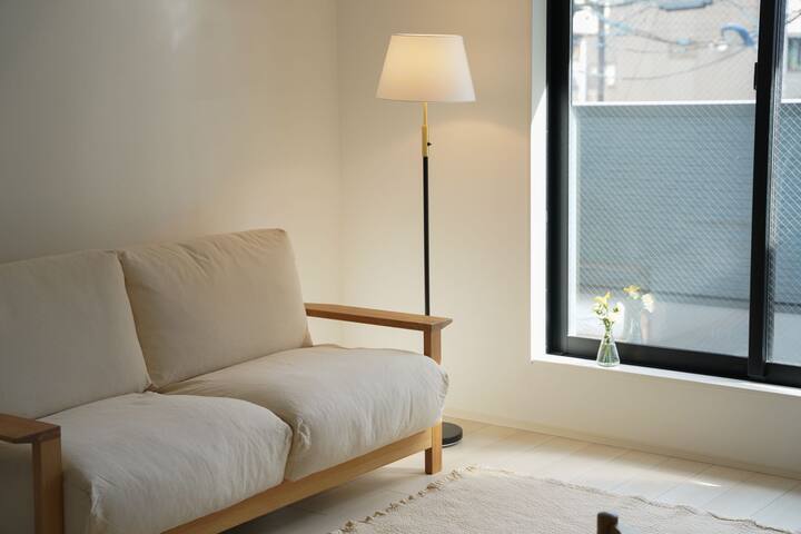 JR尾久站 徒步两分钟 / 超大108平米 / 最大容纳10人 / 独栋四室一户建 /温馨简约现代化