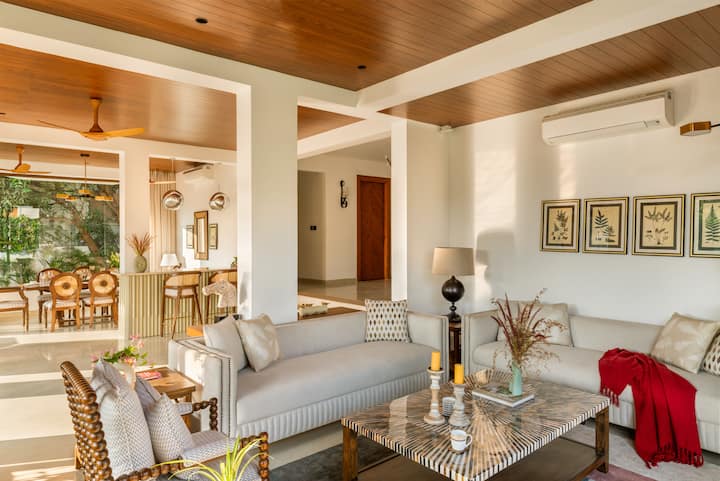 Living room image 1