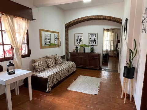 Anuncio de Airbnb popular: Casa "La Peque" en Departamento Uruguay
