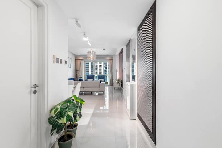 Sea View 2br Apartment In Jbr W/ Parking - Dubai