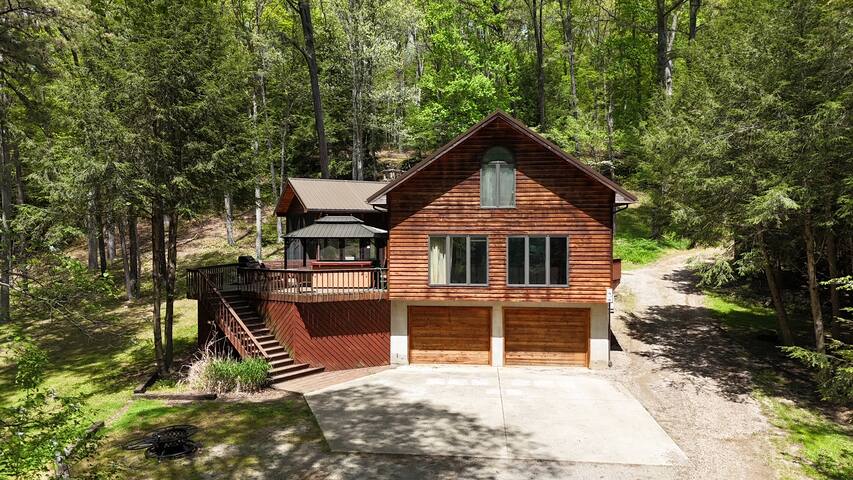 Getaway Cabins managed Airbnb listing 2