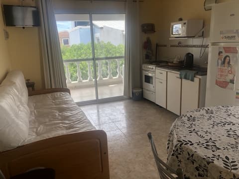 Propiedad de Airbnb exitosa: Full apartment in Las Grutas. en Departamento San Antonio