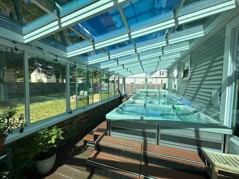 Indoor Pool + Hot Tub + Sauna-Private Spa Retreat
