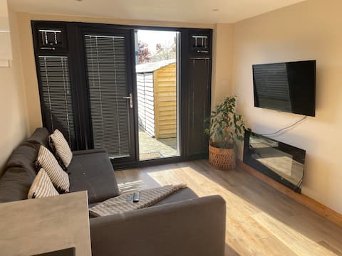 Popular Airbnb listing: ‘Bwythyn Bach’ - Tiny home close to the beach. in Conwy