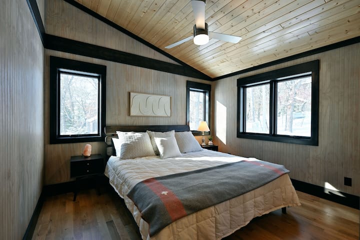 საძინებელი 1